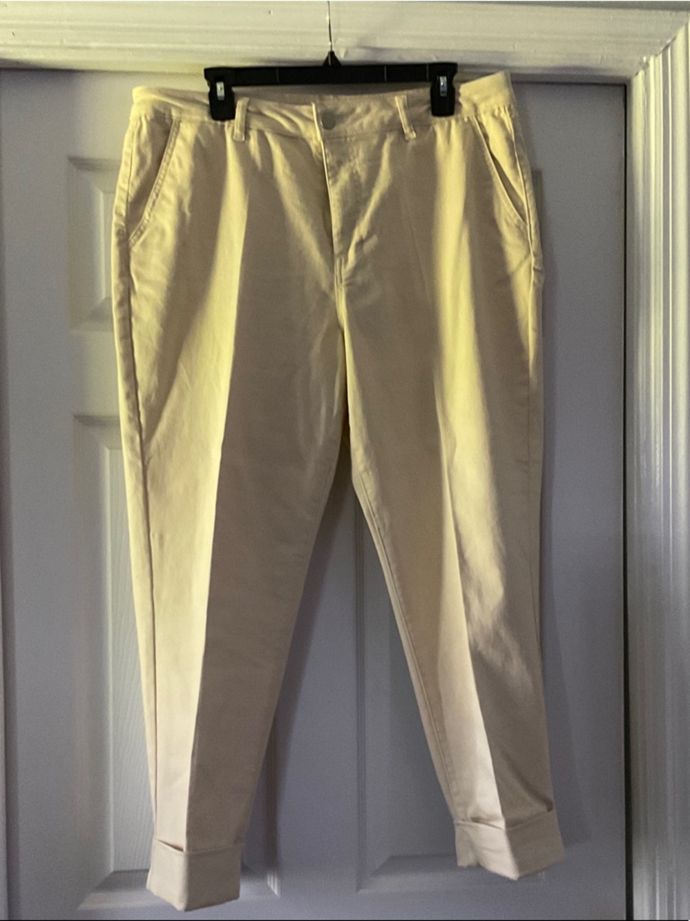 Classic Men's Cream Chino Pants